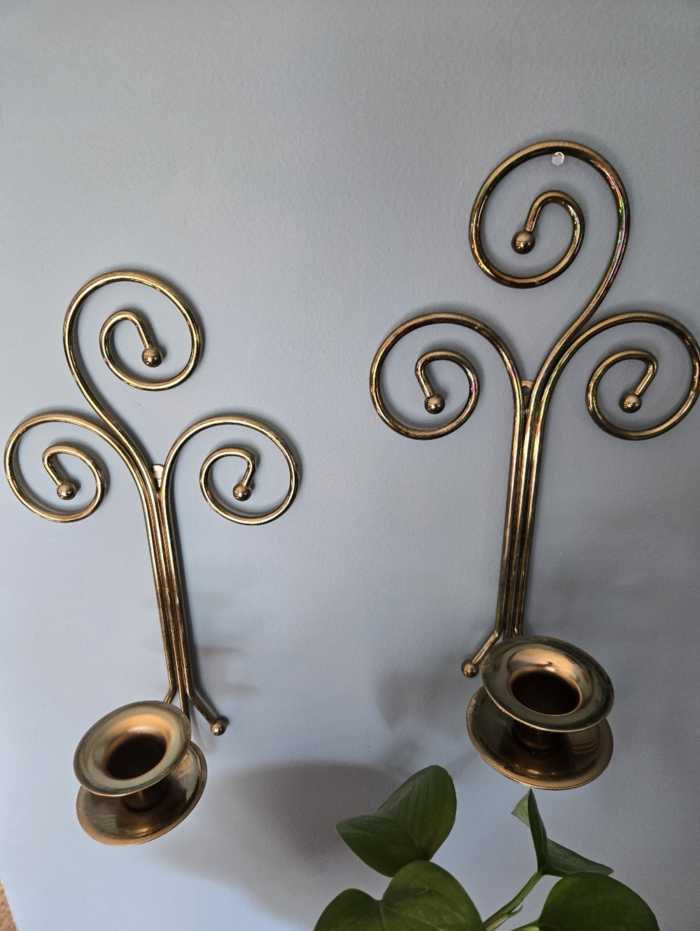 Vintage Home Interiors & Gifts Brass Scroll Wall Sconces - Set of 2 - Picture 7 of 11